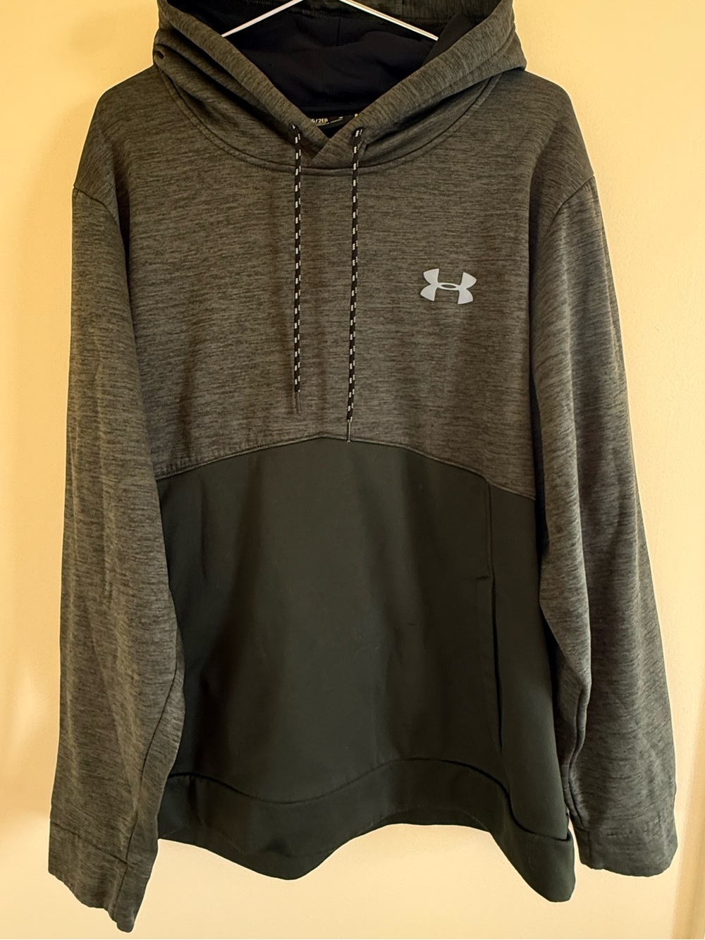 Under Armour Men's Olive Two-Tone Hooded Pullover